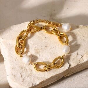 18K Gold Plated Freshwater Pearl Bracelet